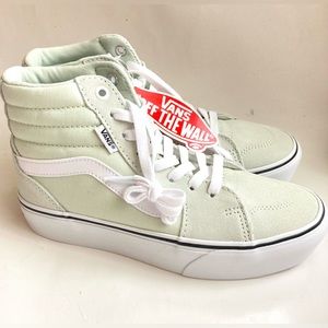 Vans hi tops sneakers women’s Vans pale green shoes sneakers new Vans size 7.5 W